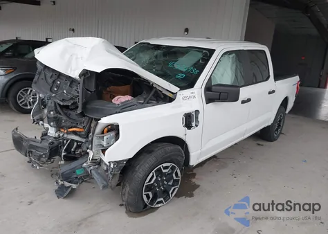 2022 Ford F-150 Lightning Pro z USA, uszkodzony, nr VIN 1FTVW1EL4NWG02630